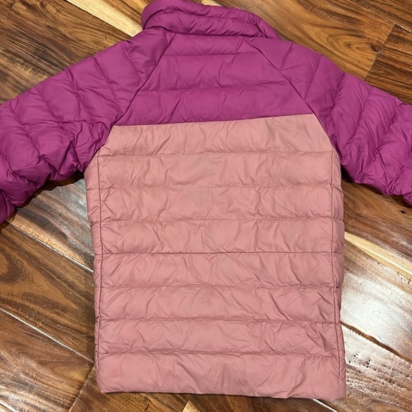 Patagonia Kid's Down Sweater Size Medium (10), Color Amaranth Pink - Picture 9 of 9